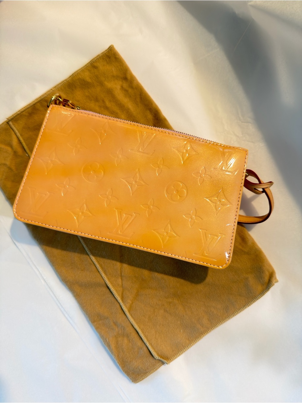 Louis Vuitton Vernis Lexington Pochette Pink Yellow Patent Monogram Shoulder Bag - Picture 3 of 10
